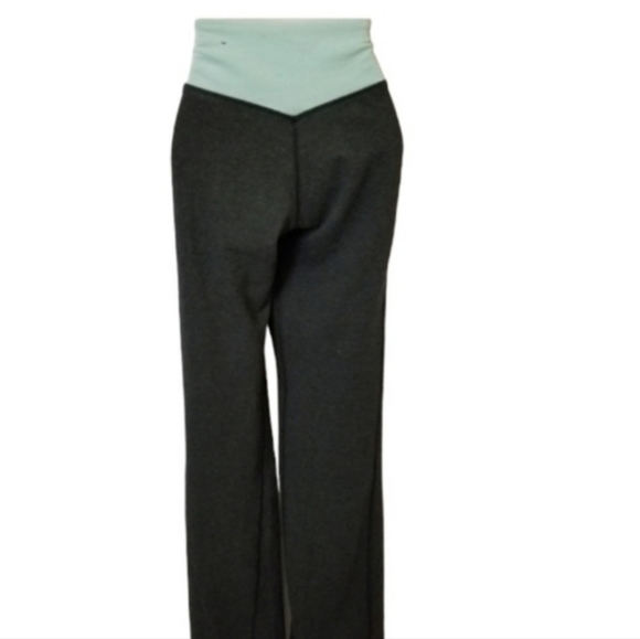 🧧Great Nike Two-Toned Dri-Fit Pants - Picture 3 of 8